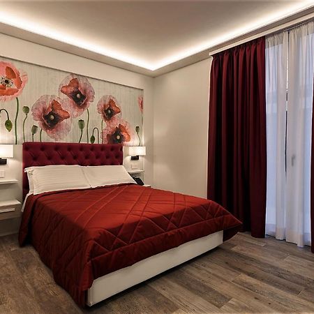 Petit Hotel Прато Екстер'єр фото